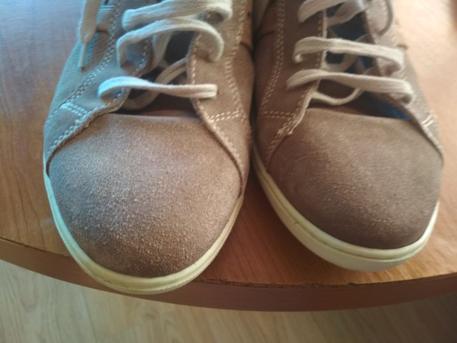 Маратонки 42 номер.