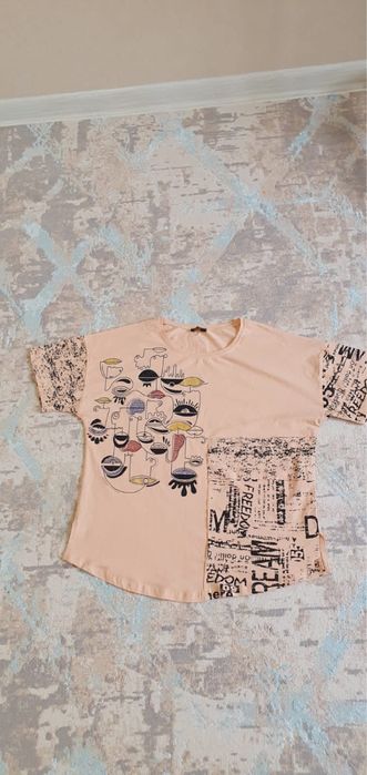 Футболка Турция Новая размер 3 ( подойдет на 50)