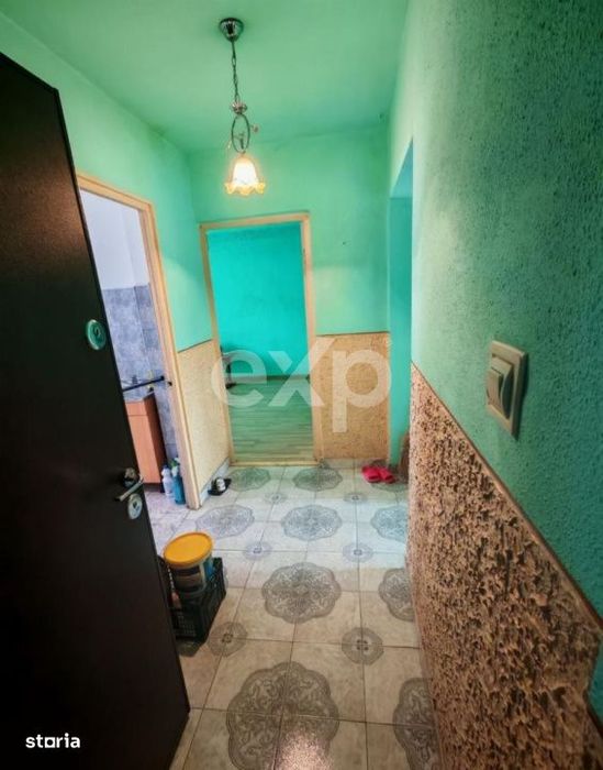 De vanzare apartament 4 camere decomandat,et. 3/4, Str. Eliberarii, Co