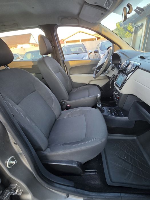 Dacia LODGY 1,5 DCIAN 2014 POSIBILITATEA RATE  fără avans Transport gratuit