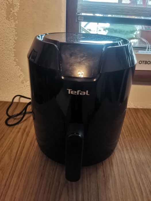 Фритюрник на горещ въздух на Тефал