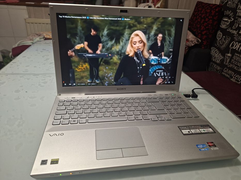 Sony Vaio, Intel i5, 8 gb ram, 500 gb, video dedicat, Bluetooth Full HD