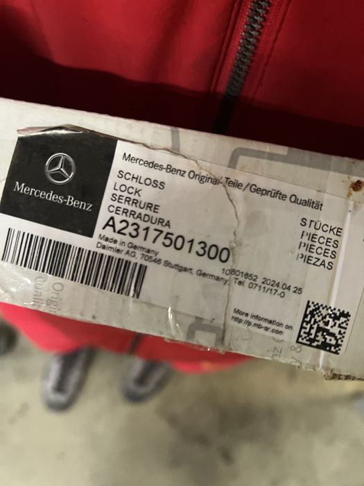 Брава за багажник OE Mercedes
