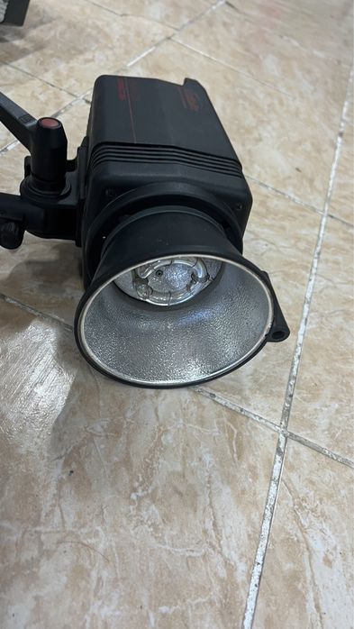 Продам прожектор для фото