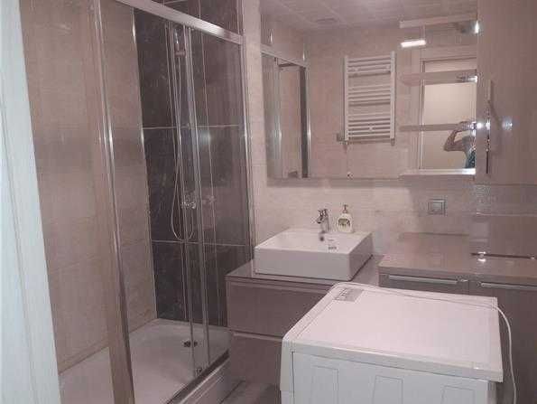 Дава се под наем Двустаен апартамент в Бургас, Изгрев - 53 кв.м за 219.3 € - Снимка #2