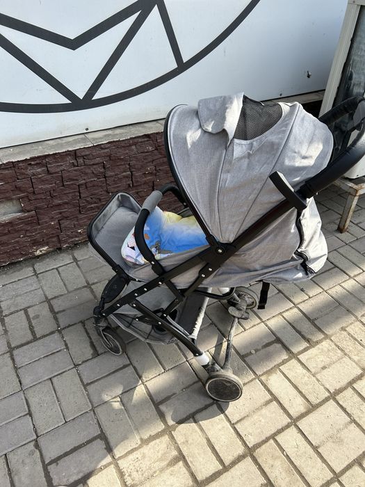 Коляска для прогулки