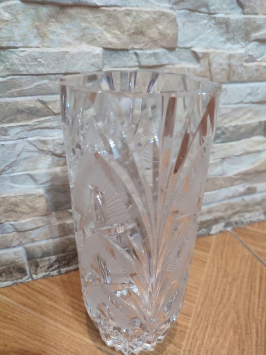Хрустальная ваза
