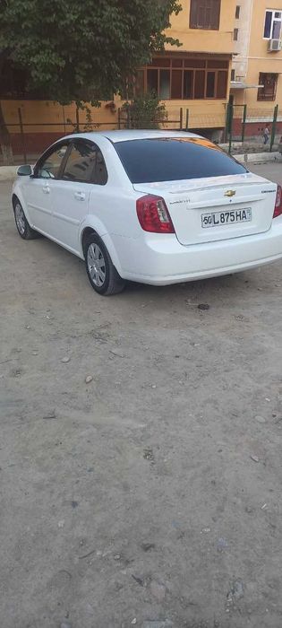 1,8 Lasetti sroshna sotiladi