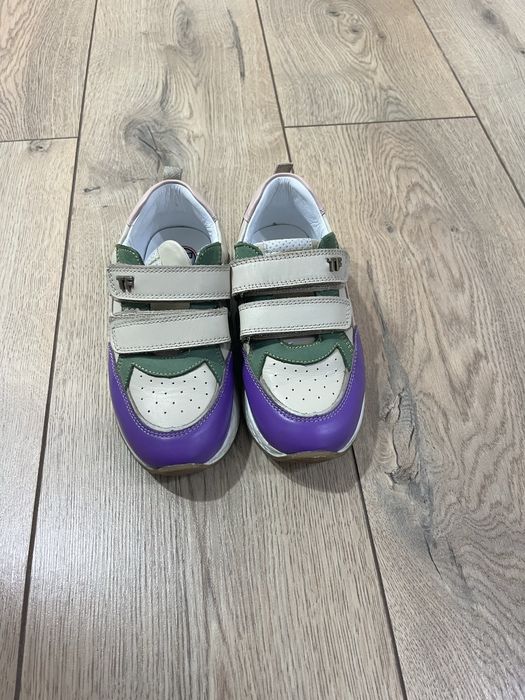 Продам кросовки от тифлан детские