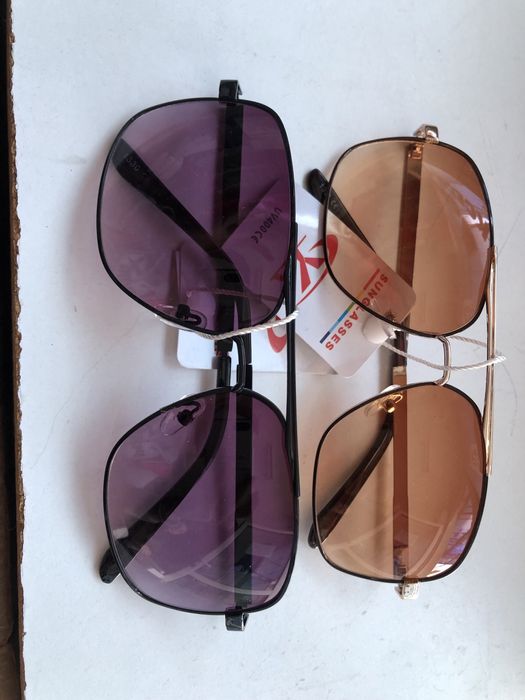 Слънчеви очила на едро