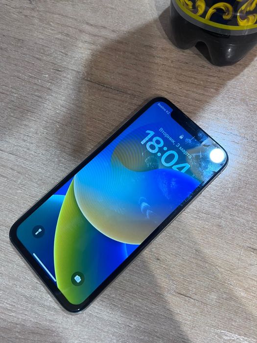 продам айфон х идеалный состаяние