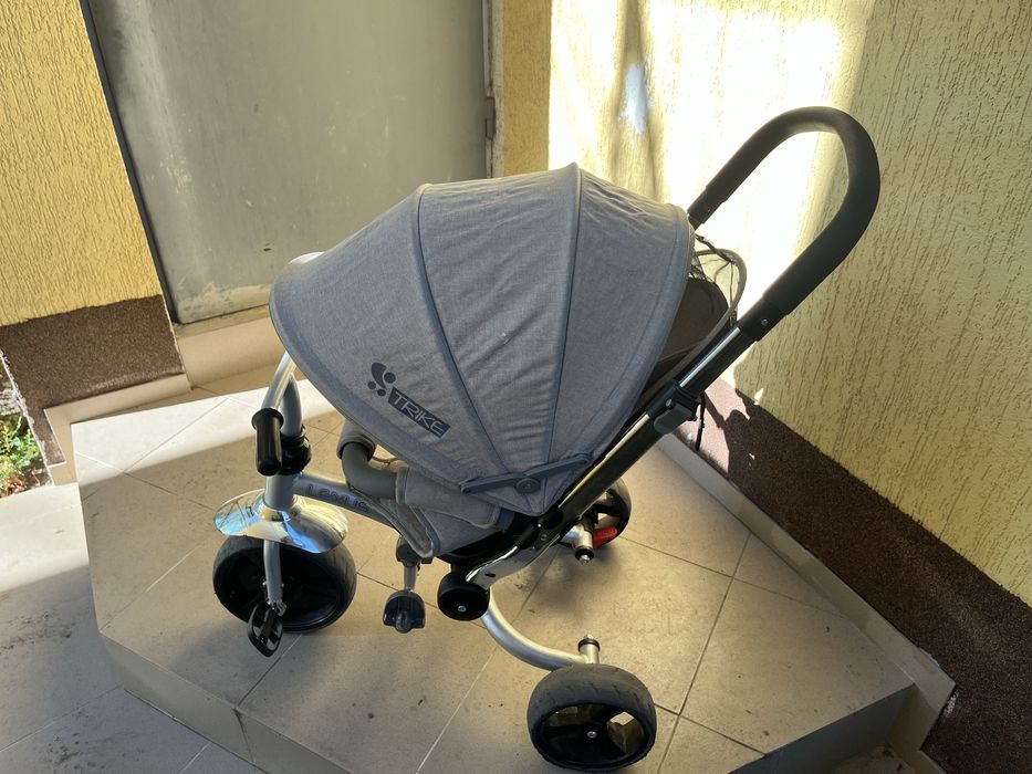 Триколка за превоз на малко дете