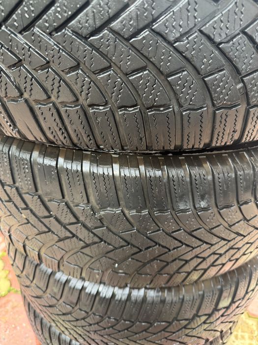 BRIDGESTONE BLIZZAK LM005 235/60 R18 107H XL iarna