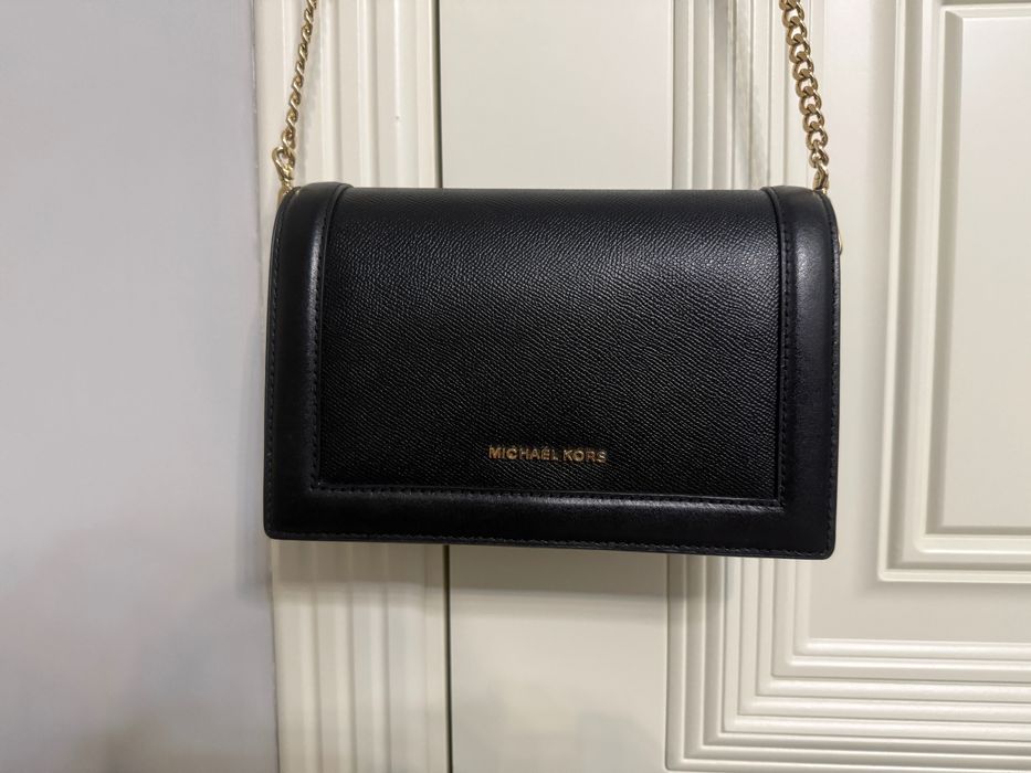 Продам сумку из натуральной кожи Michael Kors