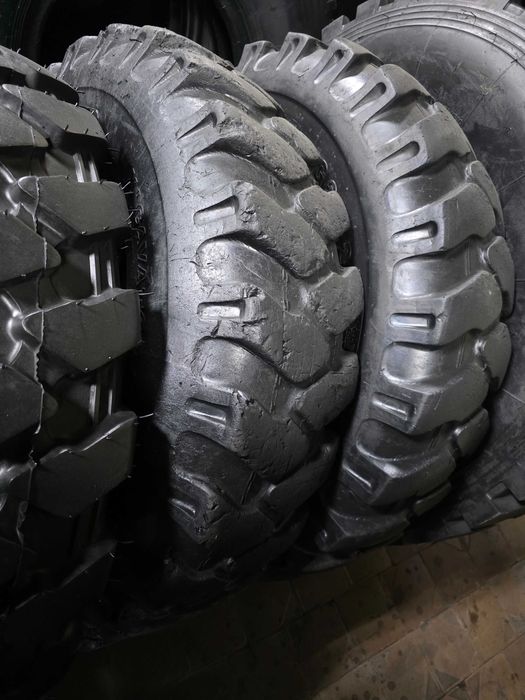 Шины на экскваторы бу 10.00-20