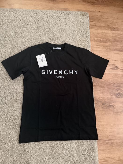 Tricou Givenchy nou