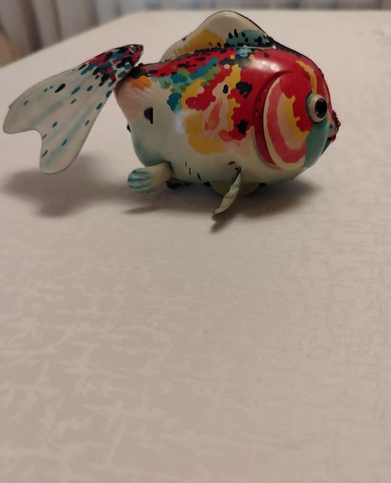 Антиквариат игрушка рыбка 1960