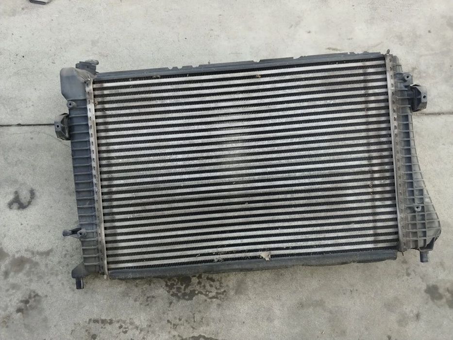 intercooler 2.0 tdi bmm vw golf 5  audi a3 8p 1k0145803g