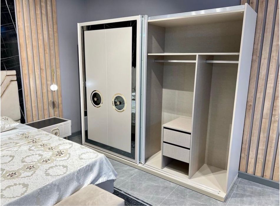 Спальный гарнитур кровать с матрасом