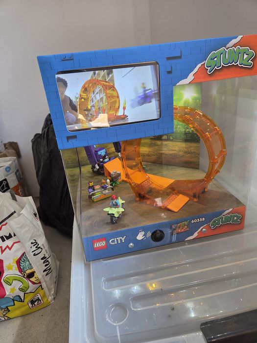 Display lego (folosit in magazine)