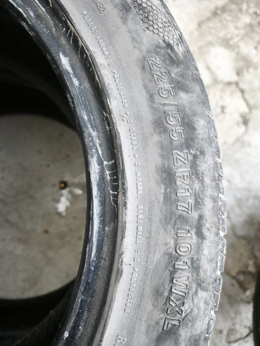 Летни гуми 225/55/17 3 здрави гуми, символична цена