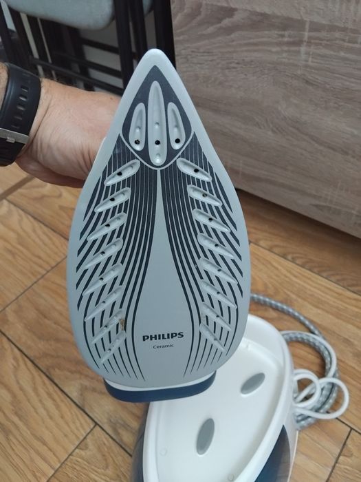 Statie calcat- Philips FastCare Compact, 2400 W, Talpa Ceramica