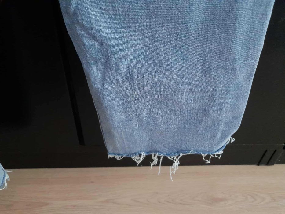 Дамски дънки размер 40