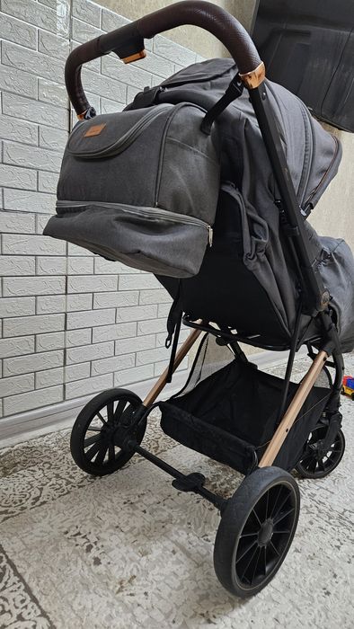 Коляска прогулочная Teknum