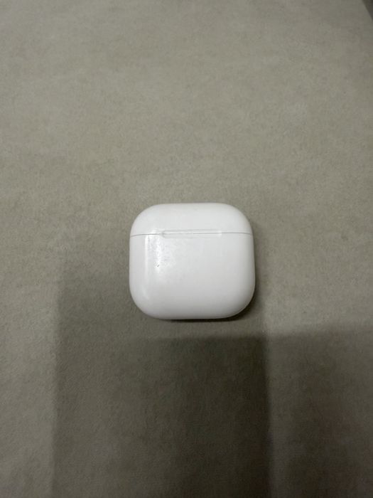 AirPods 4 оригинал
