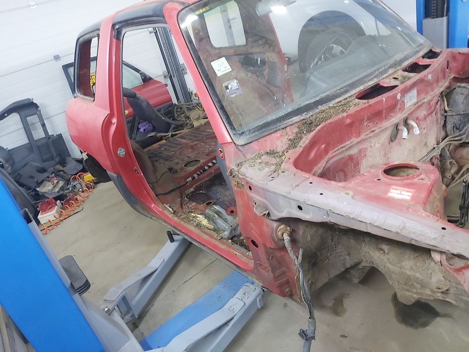 Голо купе Тойота Рав 4 1998 година