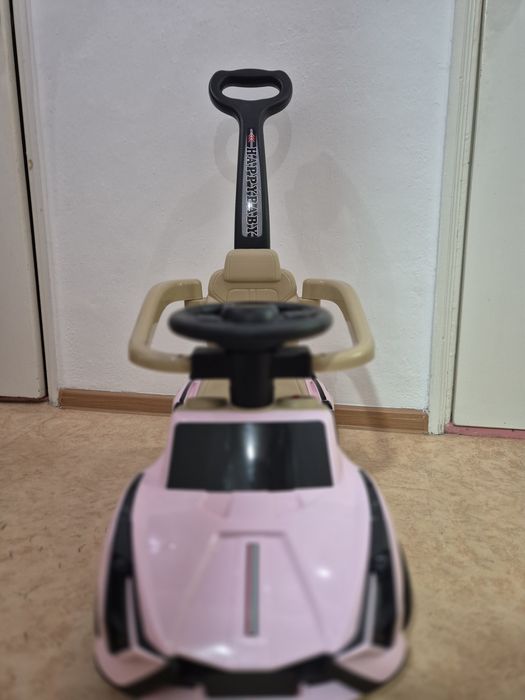 Продам детскую машинку