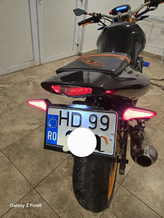 Vând motocicleta Suzuki GSF 600