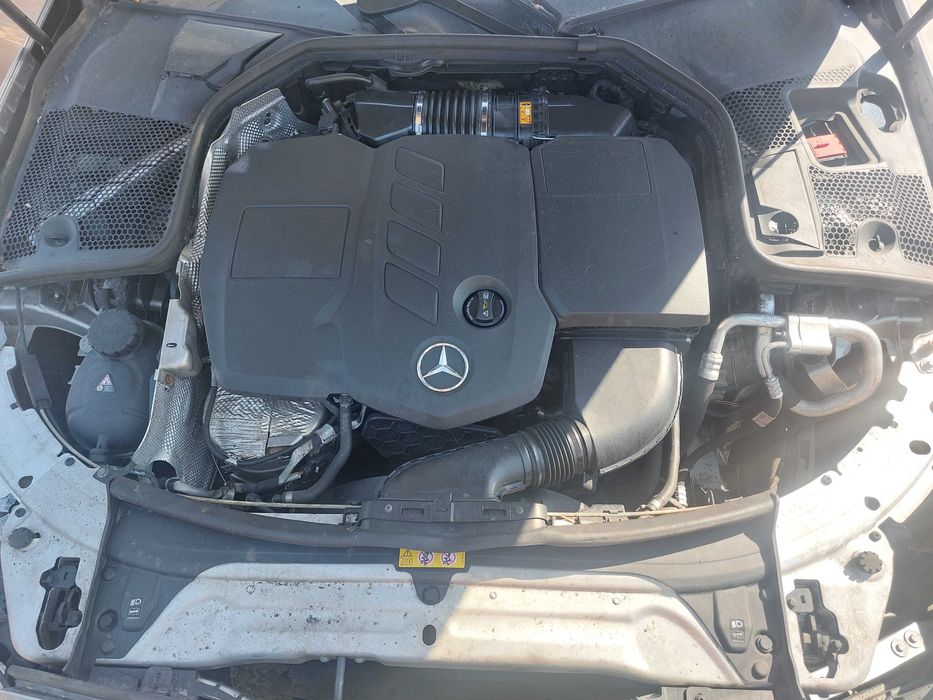 На Части: Mercedes-Benz W205 Face C220d 194 кс 2019 AMG с код 654