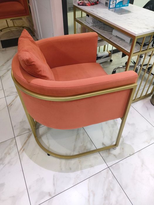 Продам кресла для визажиста