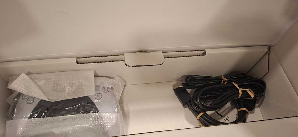 !!! Чисто НОВ !!! Sony PlayStation 5 Digital 825GB  3261-26-Капариран!