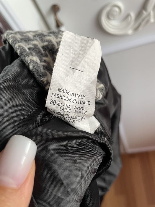 Capa cu maneci din lana, curea neagra inclusa