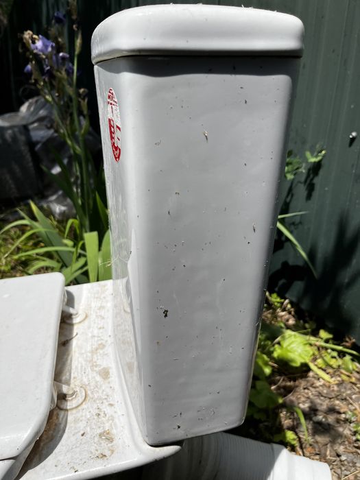 Продам унитаз