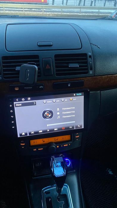 тайота avensis 2007