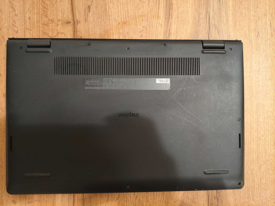 лаптоп Dell Inspiron 15 3511 - i7 1165G7, 8/16GB RAM, 256 NVMe