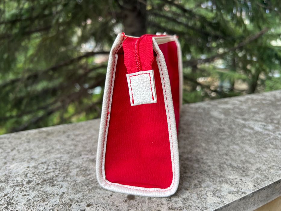 Estee Lauder несесер за грим