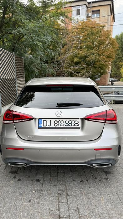 Vând Mercedes Benz A180