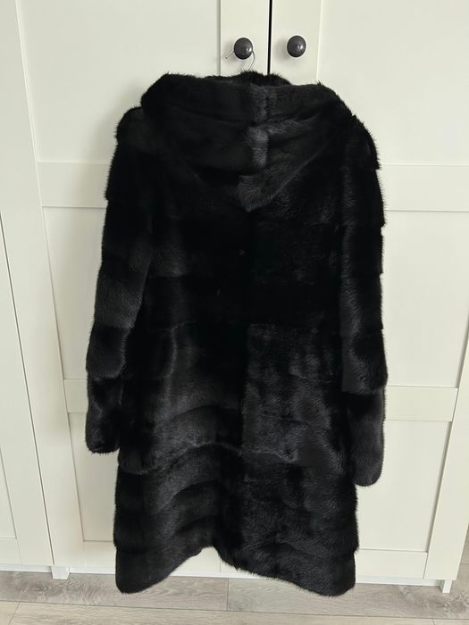 Продам норковую шубу размер 44