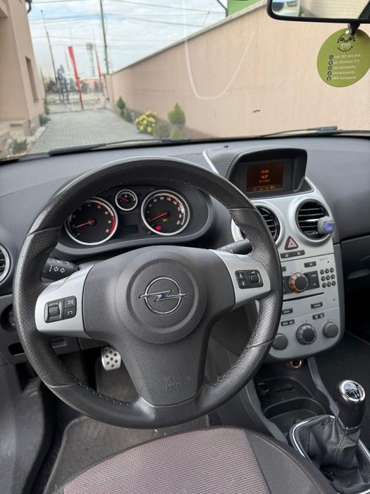 Vând Opel Corsa înmatriculat