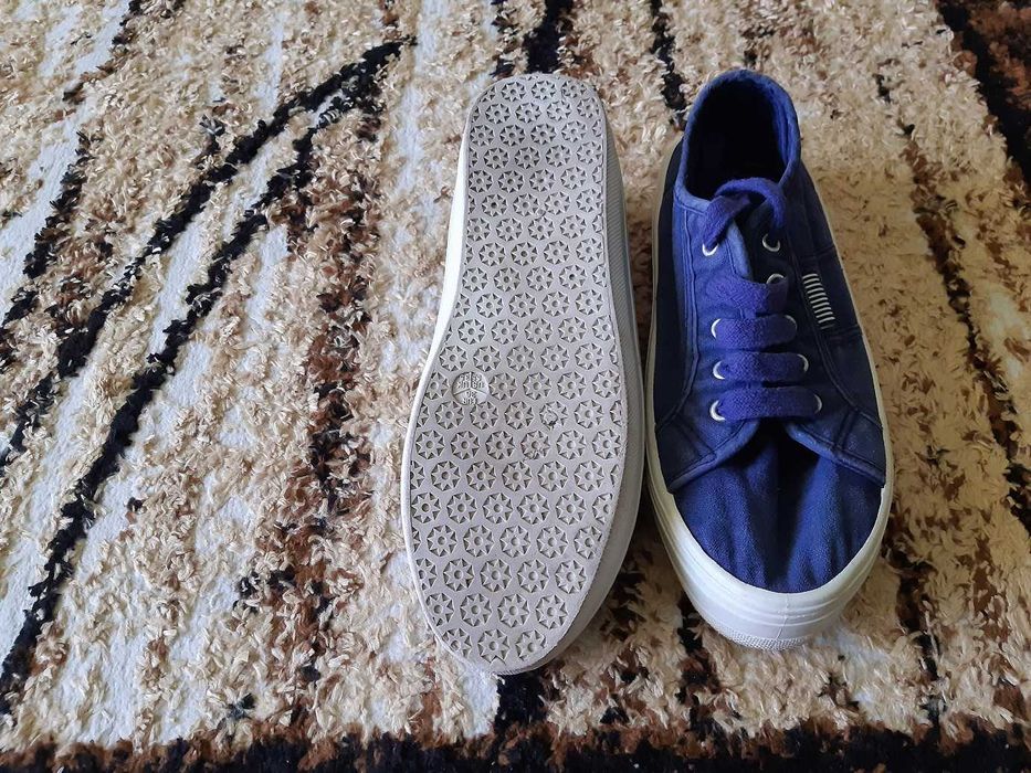 Adidasi/ Pantofi sport/ tenisi dama