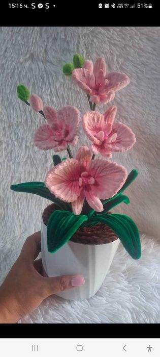 Ръчно плетени цветя