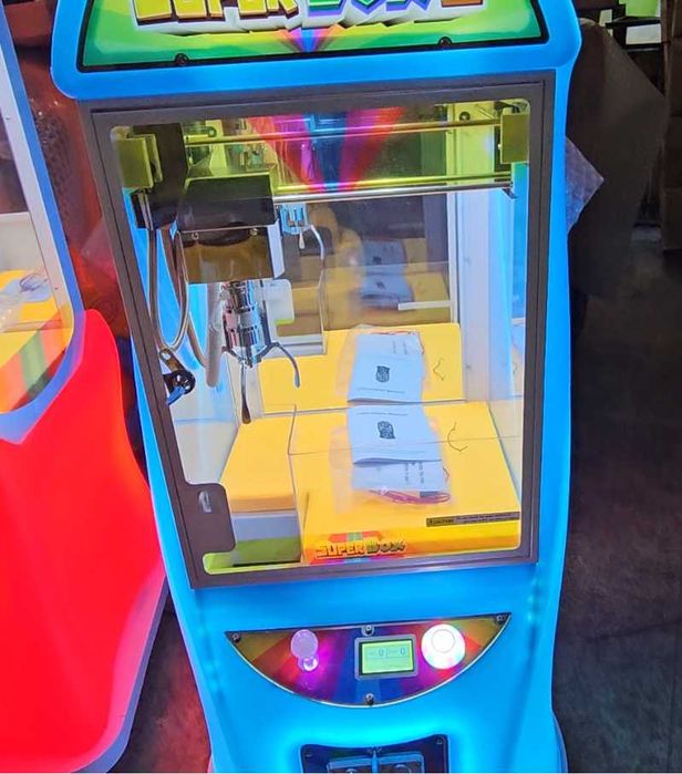 Кран машина за плюшени играчки