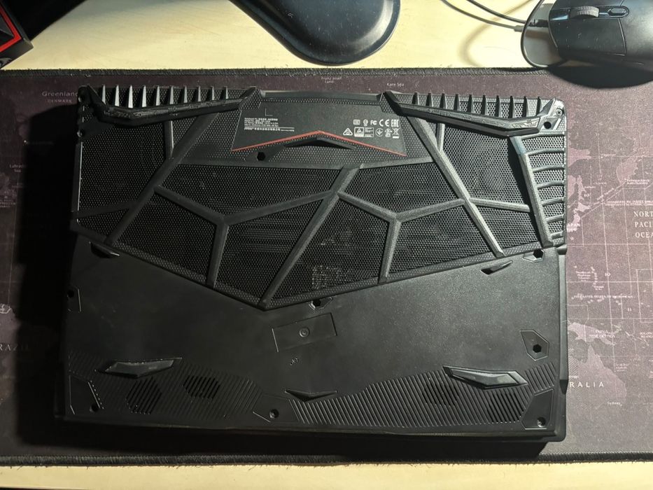 Laptop Gaming MSI Alpha 15 – Ryzen 7, RX 5500M 4GB, 32GB RAM, 144H