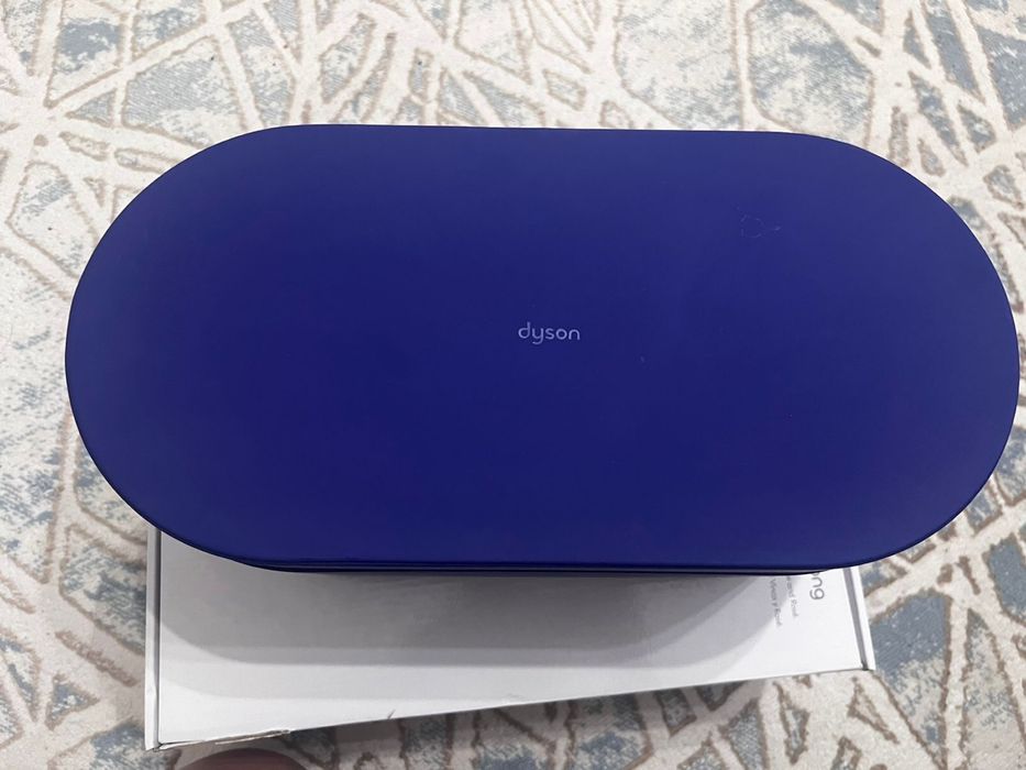 Продам Dyson оригинал