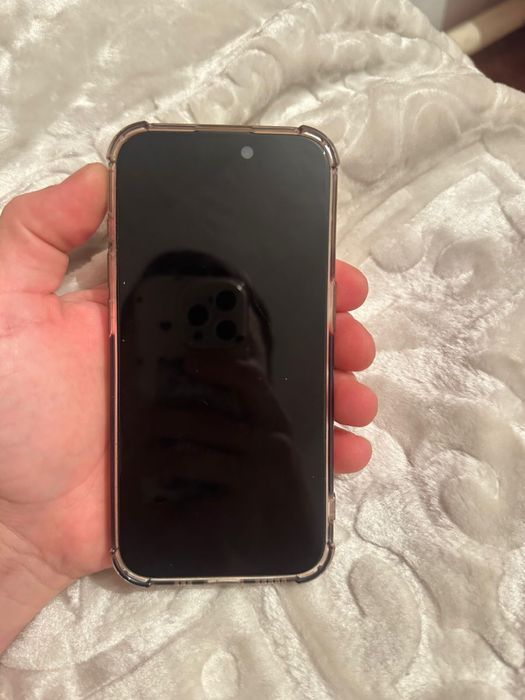 Продам Iphone 15 pro