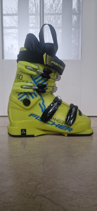Clapari copii Fischer Ranger 60 JR  - marime 22.5. Conditie buna.